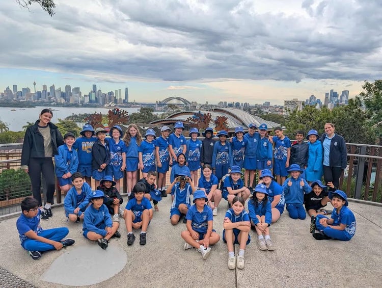Camp students at Taronga Zoo
